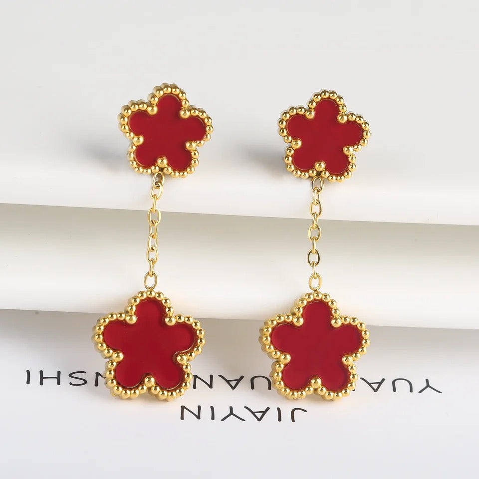 Van Cleef style earring