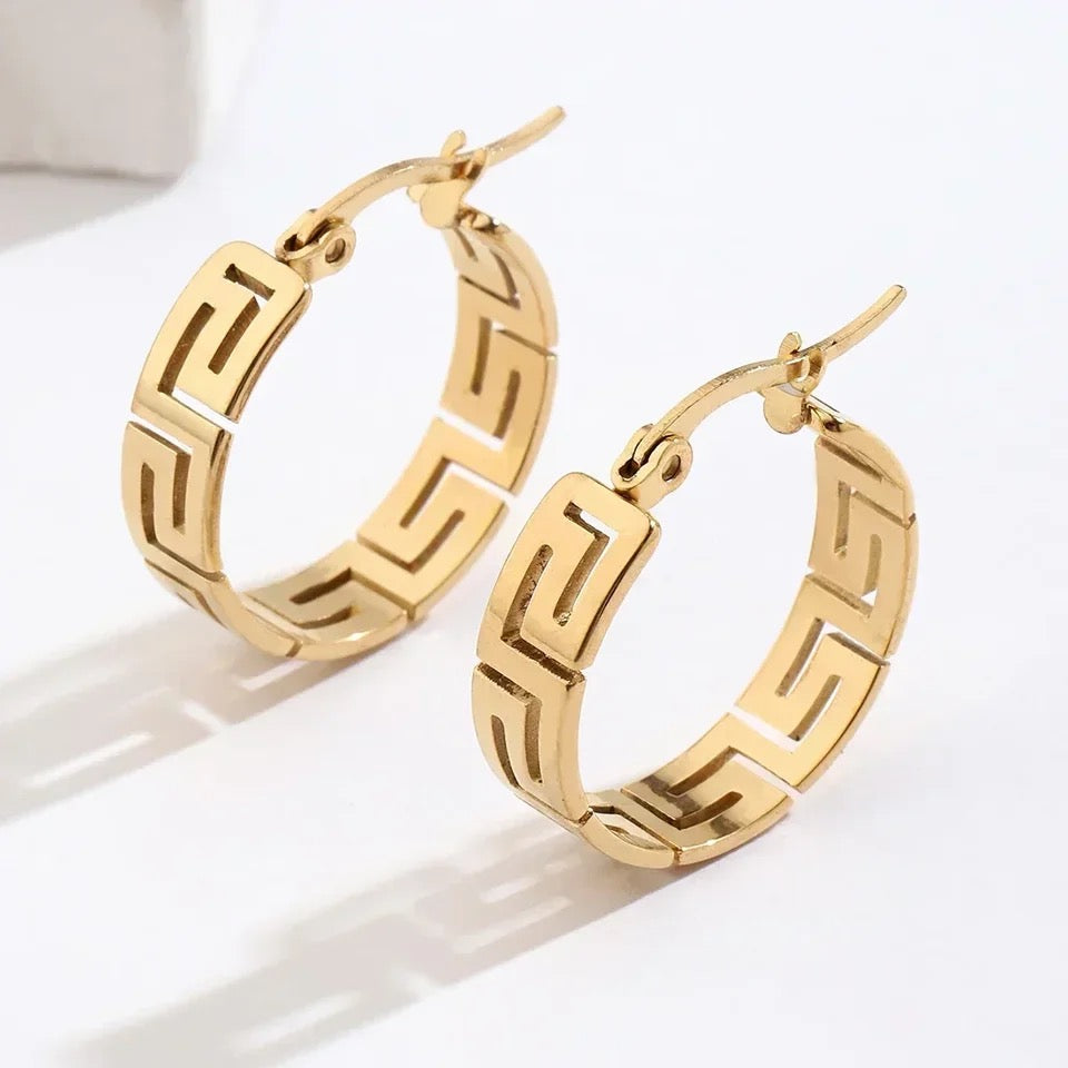 Versace style earring (2.2cm wide)